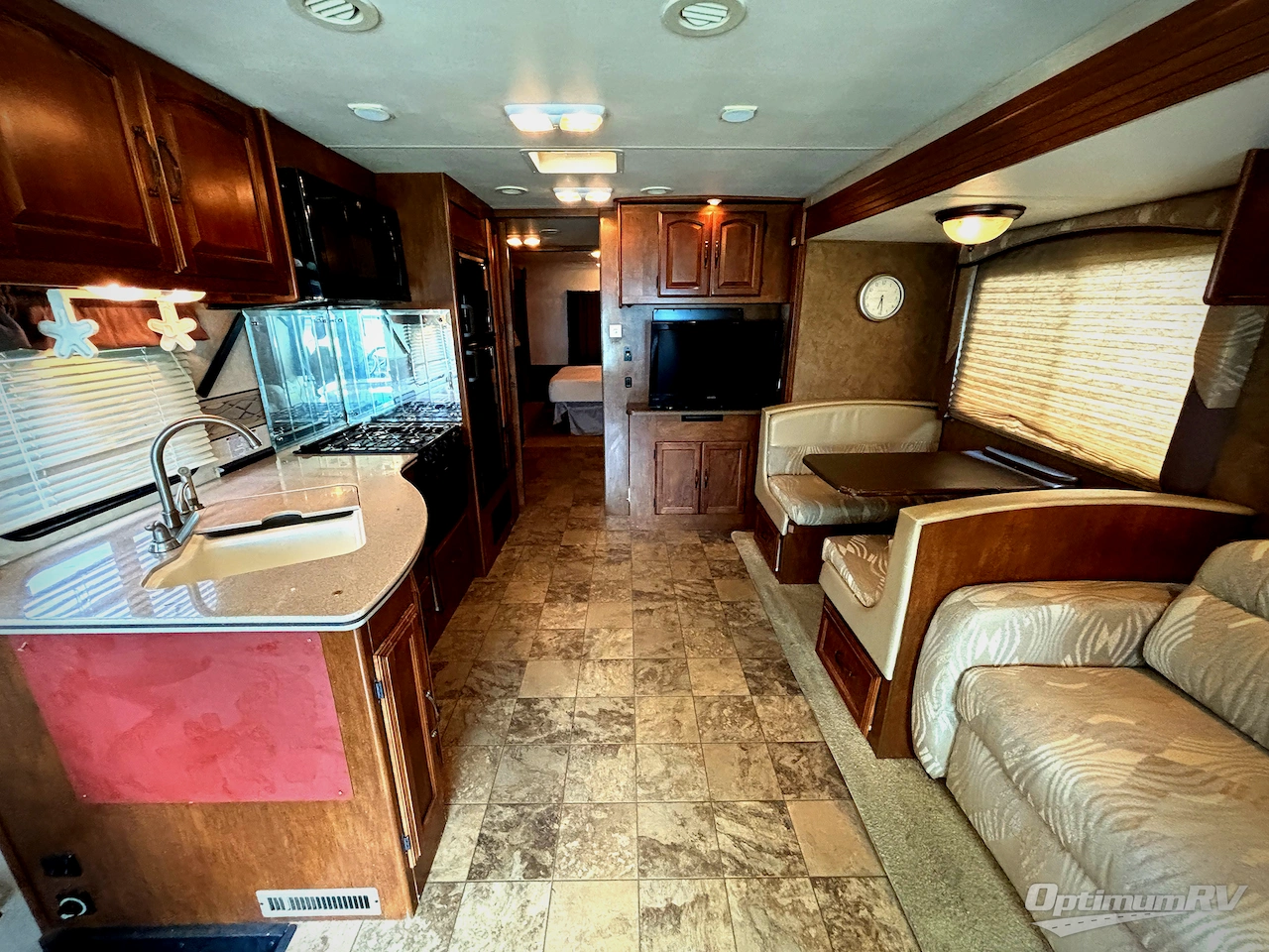 2012 Coachmen Mirada 34BH Photo 4