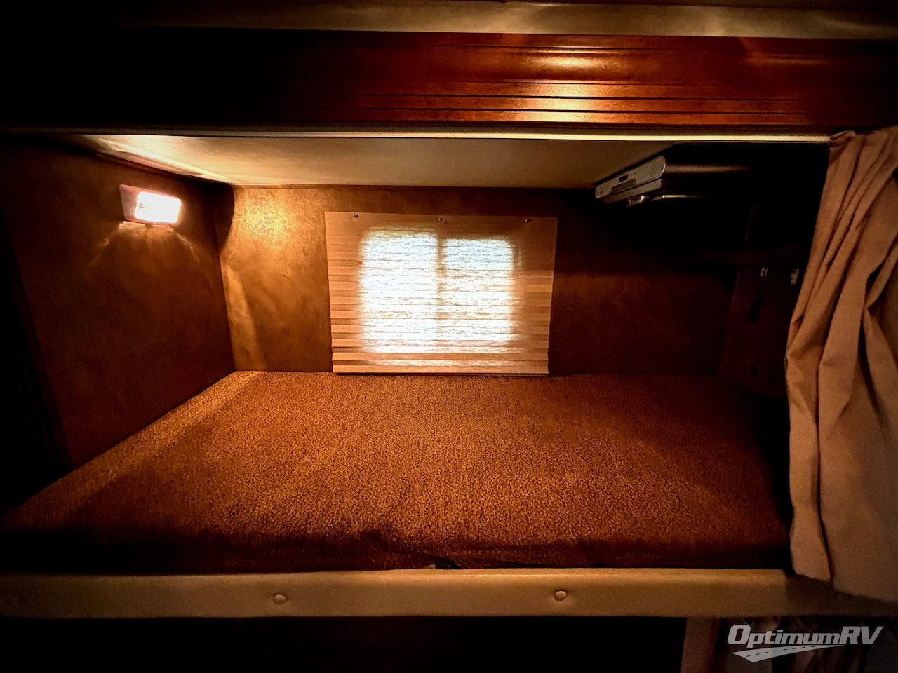 2012 Coachmen Mirada 34BH Photo 17