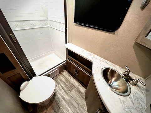 2021 Grand Design Imagine 2800BH RV Photo 4