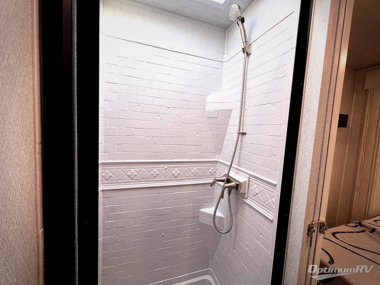 2025 East To West Entrada 2200S Photo 30