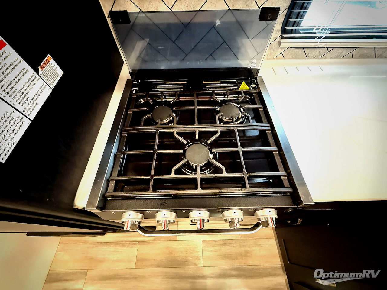 2023 Coachmen Freedom Express Liberty Edition 326BHDSLE Photo 10