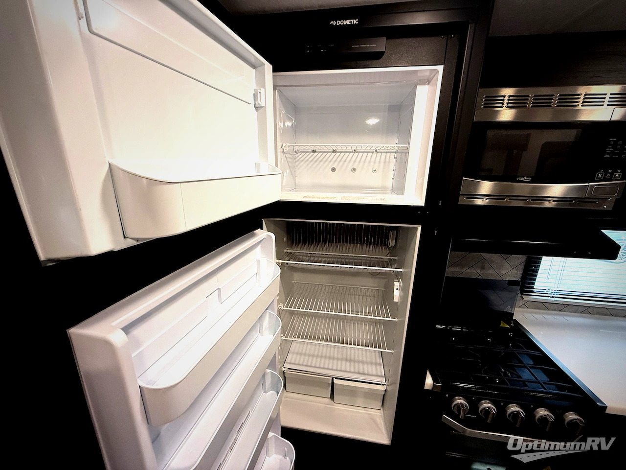 2023 Coachmen Freedom Express Liberty Edition 326BHDSLE Photo 12