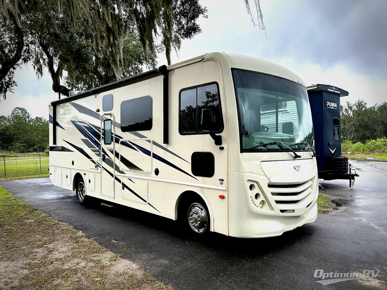 2022 Fleetwood Flair 28A Photo 1