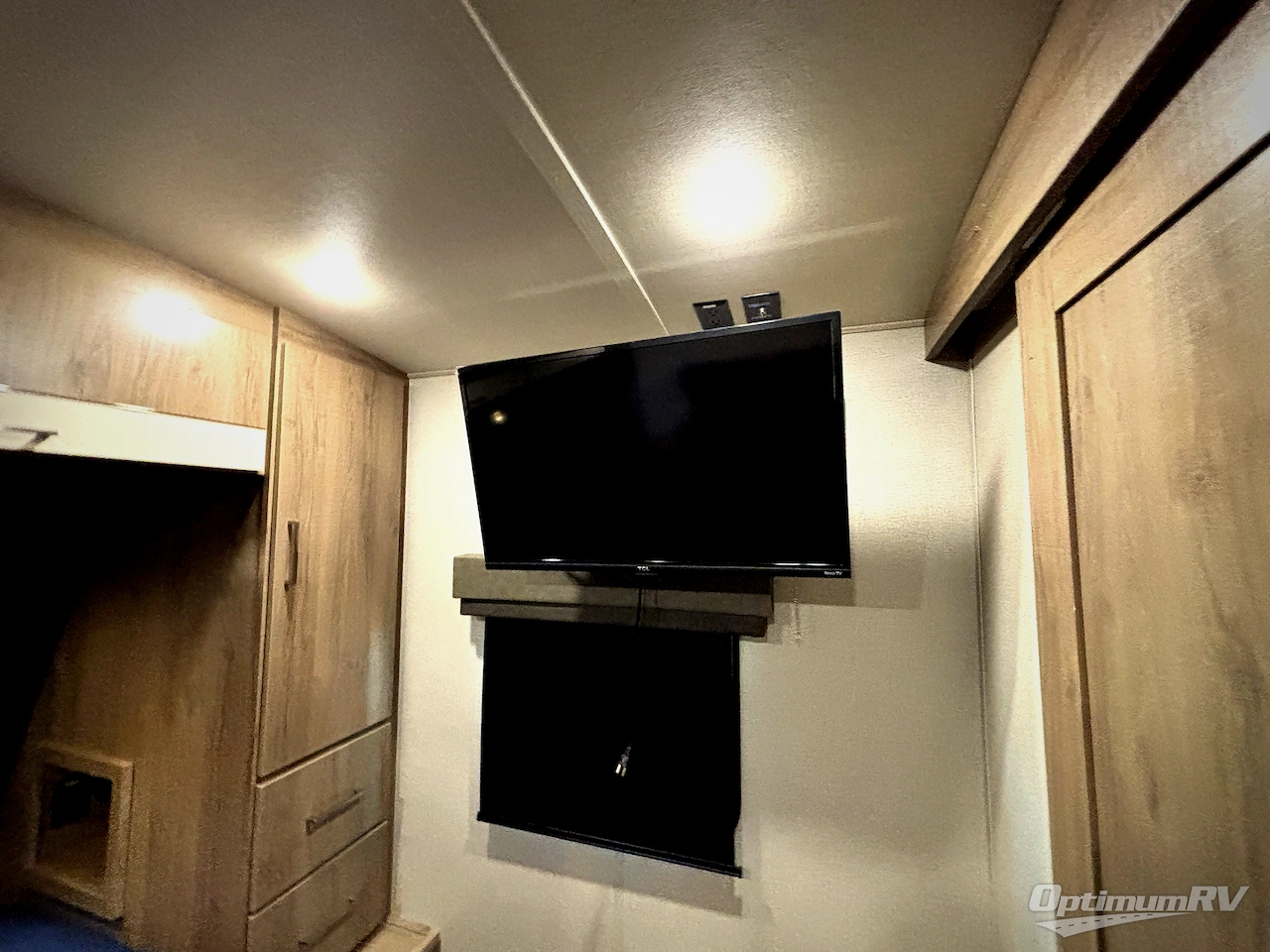 2022 Grand Design Imagine 2400BH Photo 8