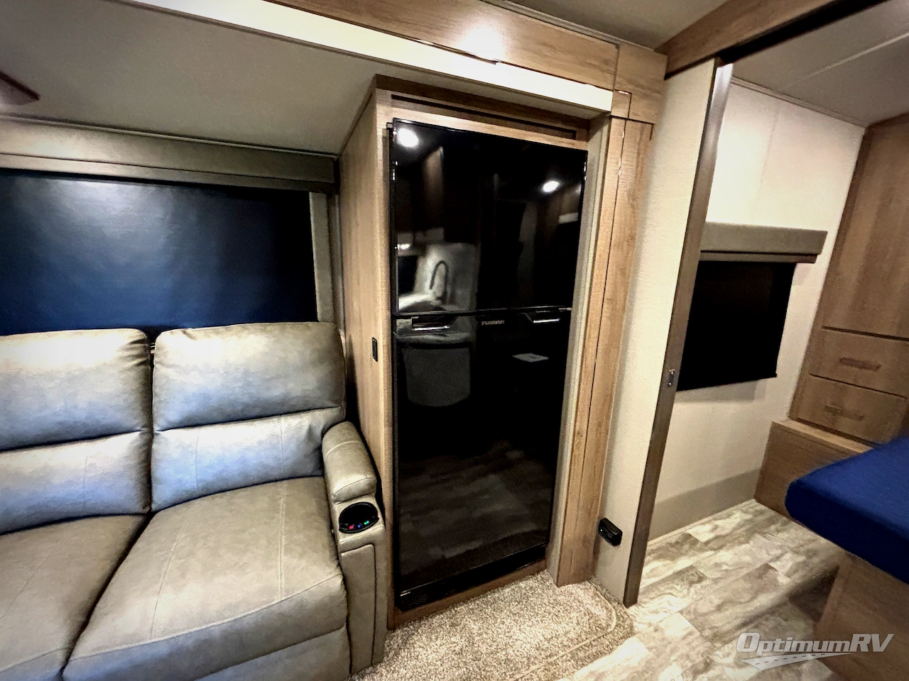 2022 Grand Design Imagine 2400BH Photo 11