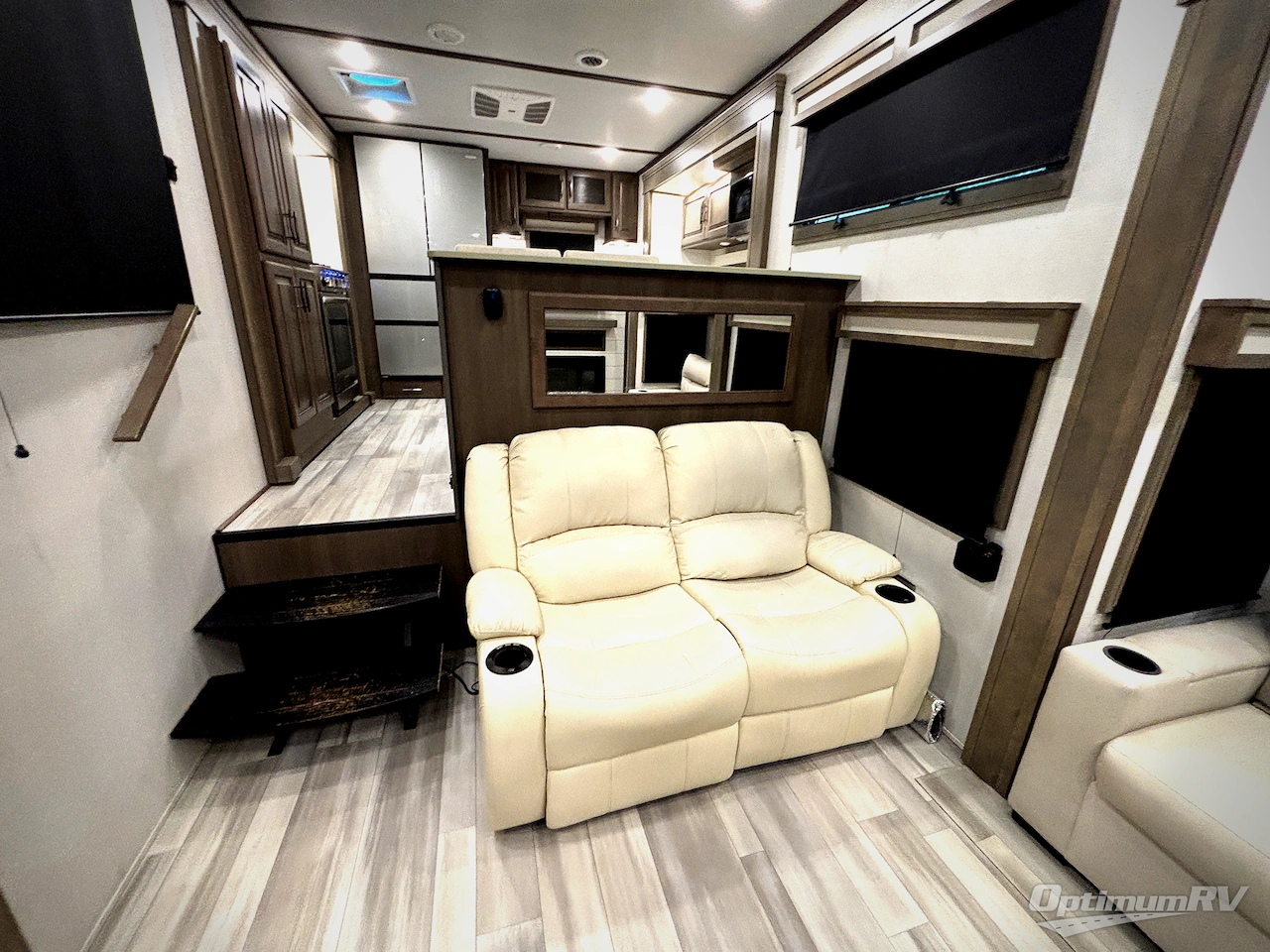 2024 Grand Design Solitude 390RK Photo 20