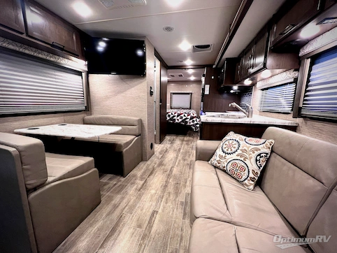2022 Thor Freedom Traveler 29A RV Photo 2