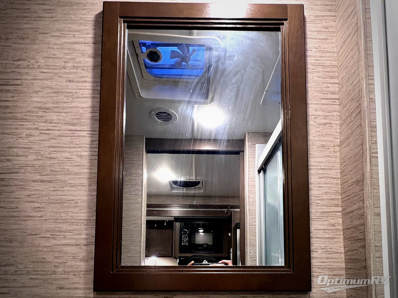 2022 Thor Freedom Traveler 29A Photo 32