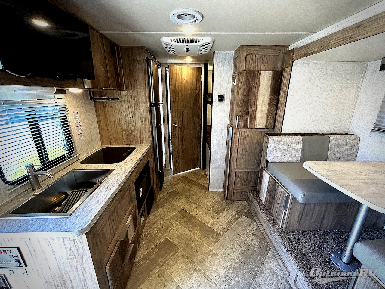 2022 Palomino Real-Lite Mini RL-189 Photo 2