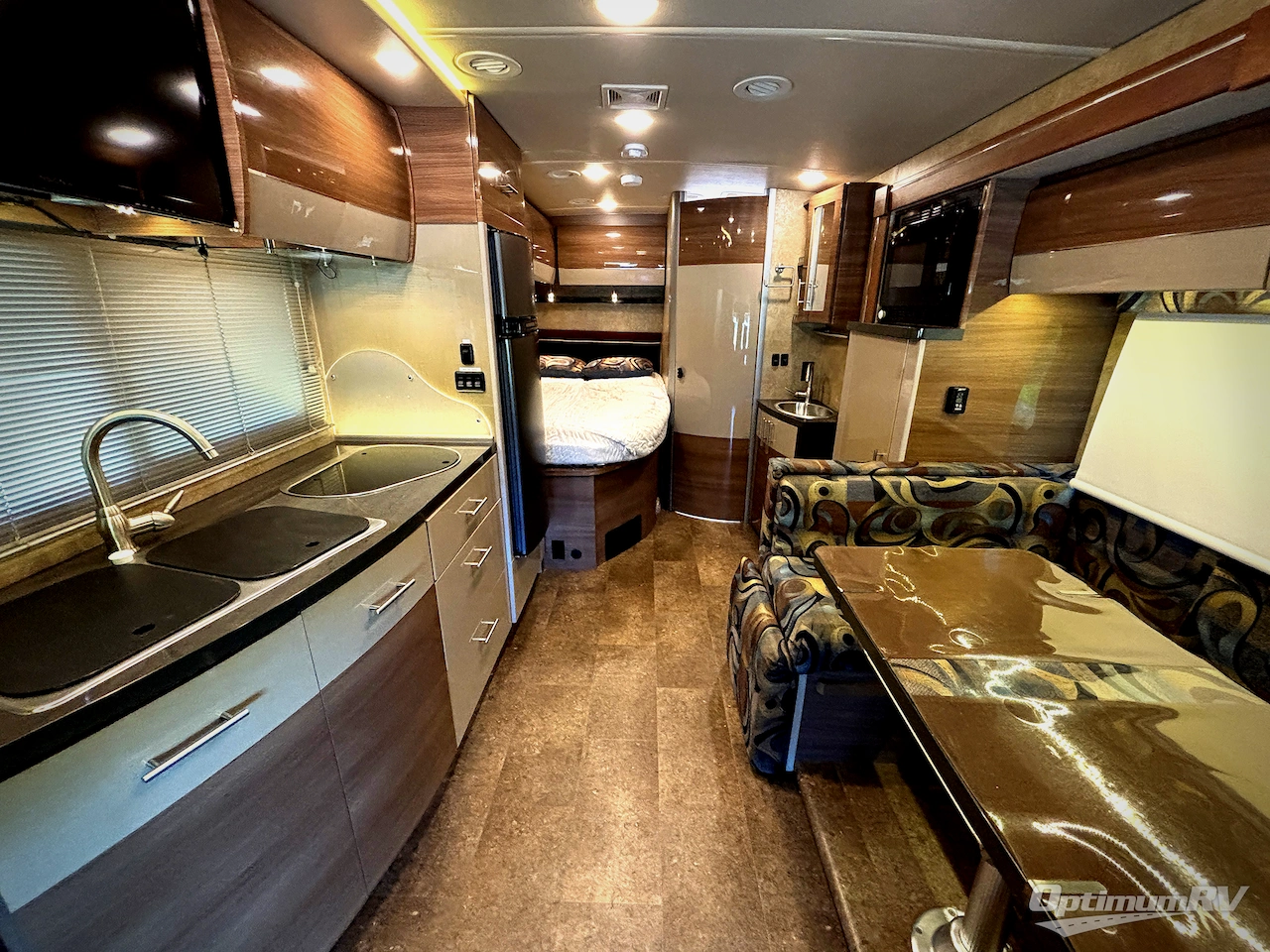 2017 Winnebago View 24J Photo 3