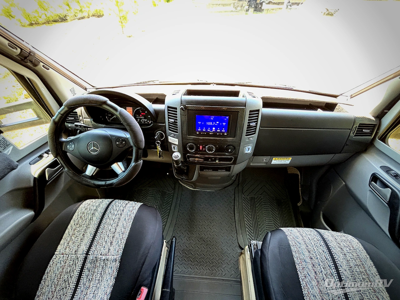 2017 Winnebago View 24J Photo 7