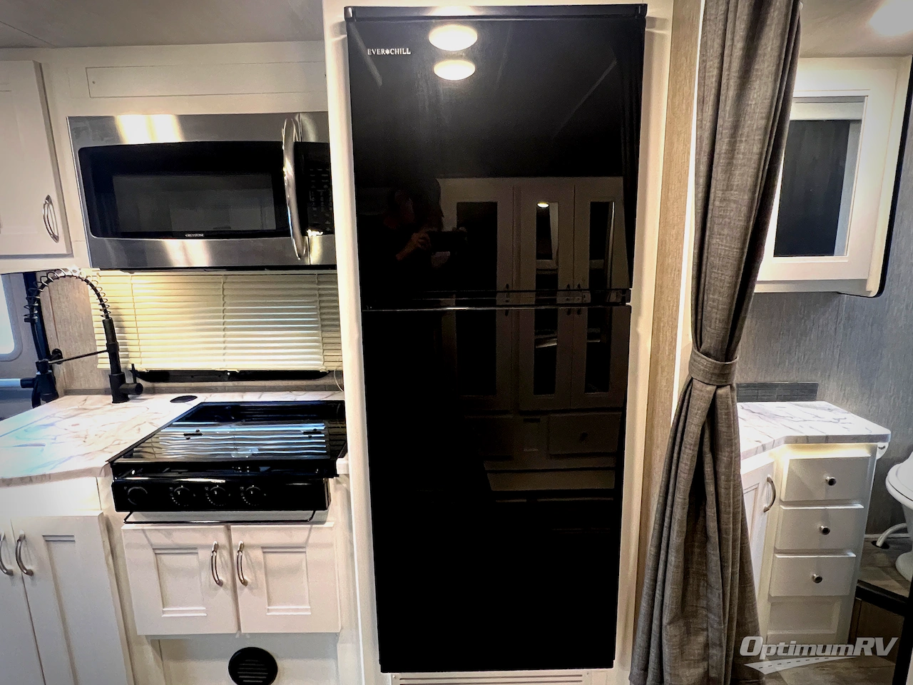 2024 NeXus Viper 25V Photo 17