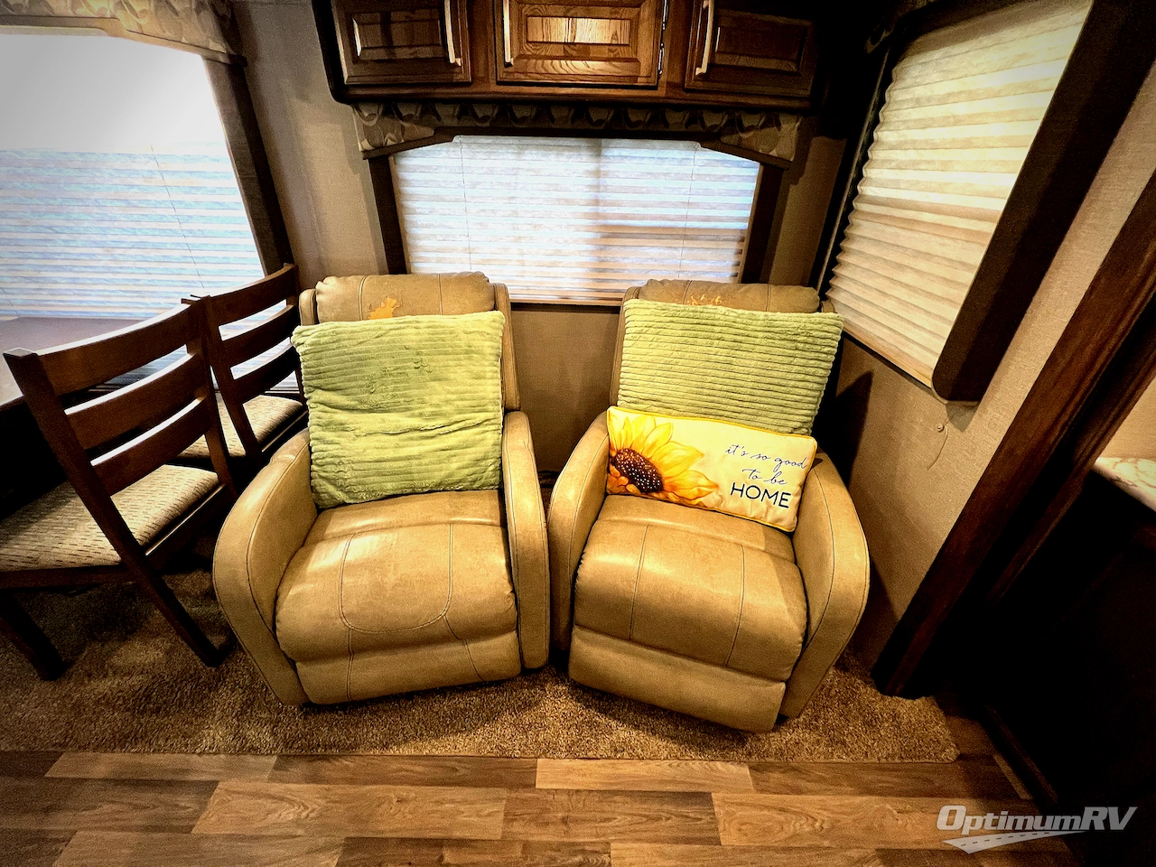 2017 Keystone Cougar X-Lite 29RES Photo 8