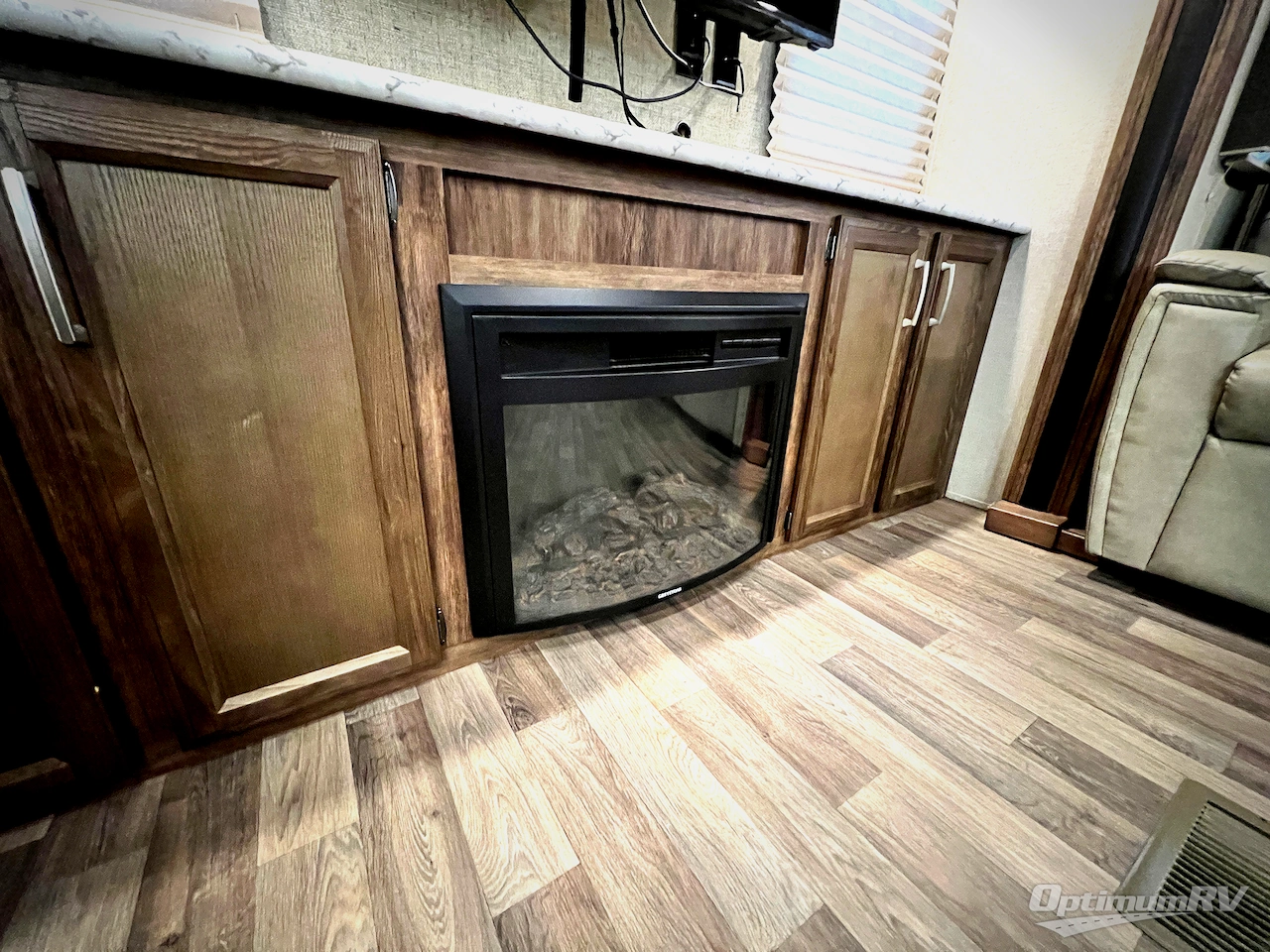 2017 Keystone Cougar X-Lite 29RES Photo 11