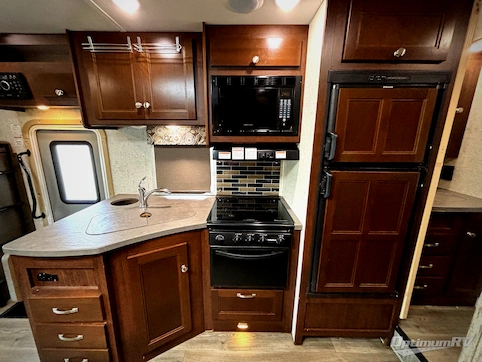 2017 Forest River Sunseeker 2500TS Ford RV Photo 2