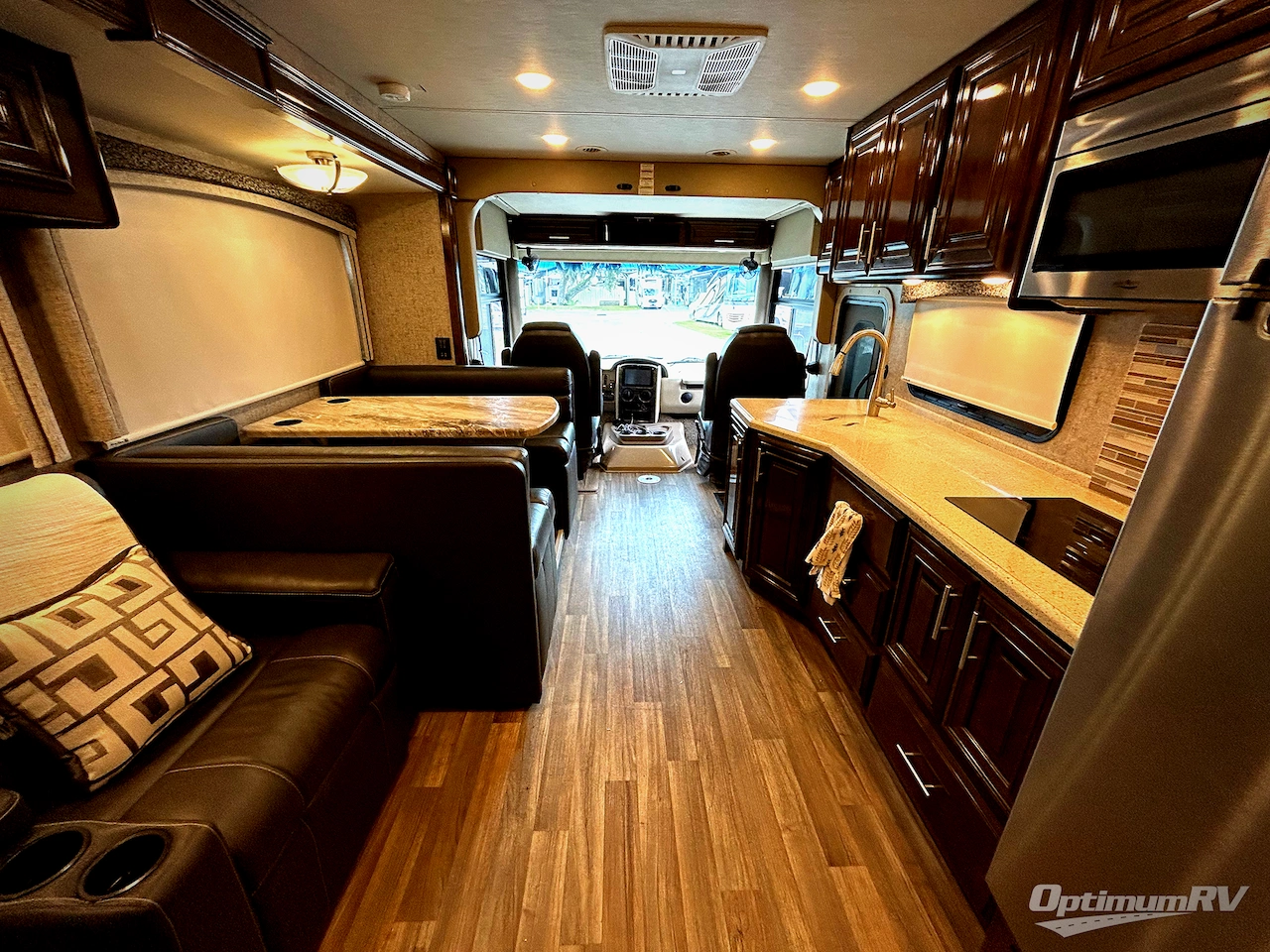 2019 Thor Miramar 37.1 Photo 5