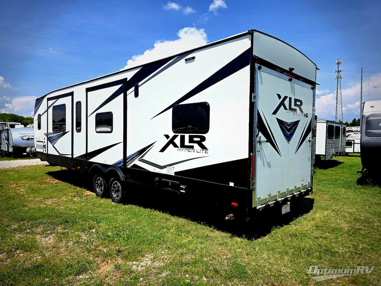 2021 Forest River XLR Hyper Lite 3310 Photo 3