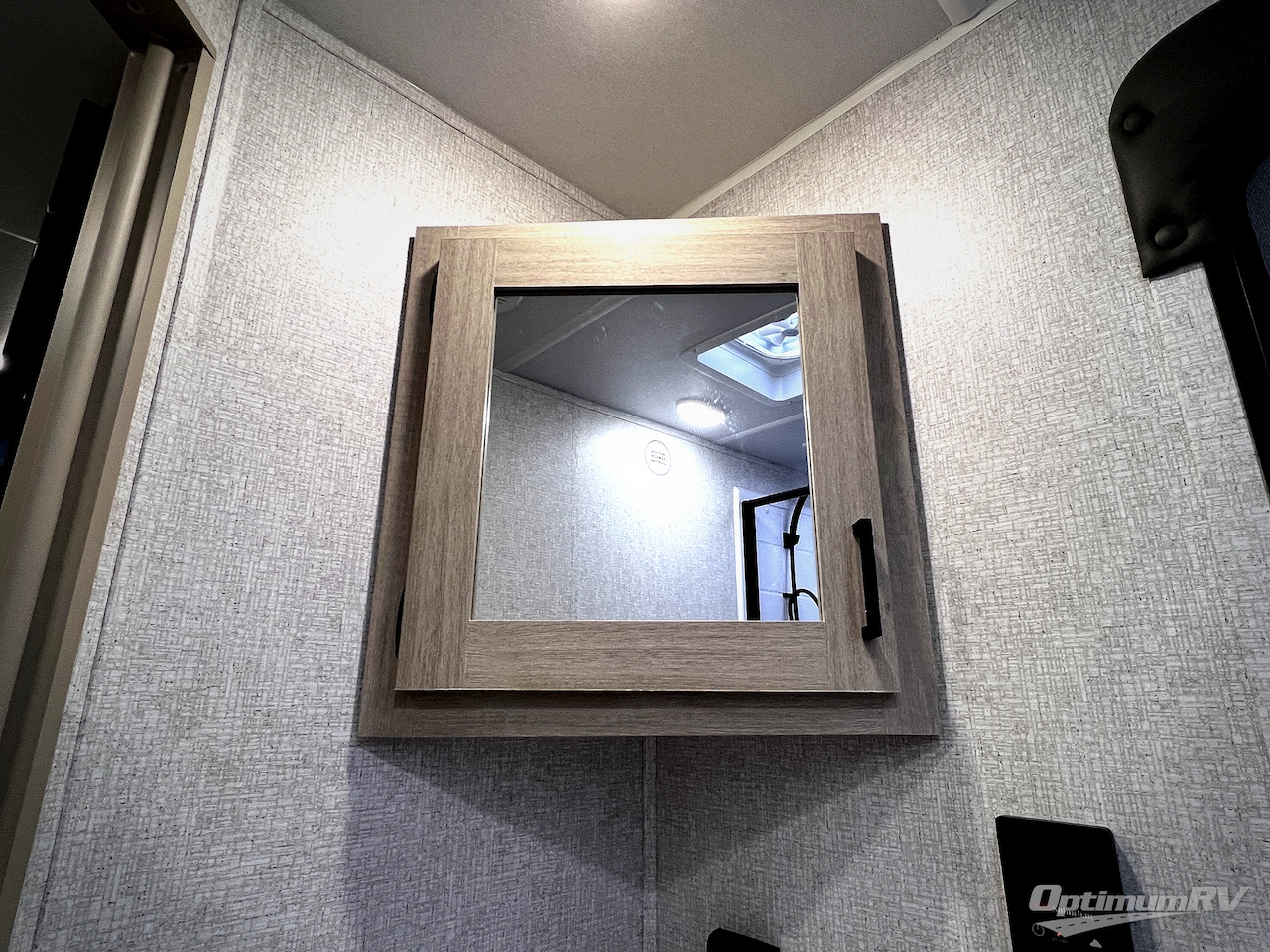 2026 East To West Della Terra 275BH Photo 17