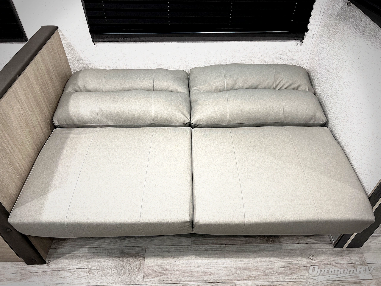 2026 East To West Della Terra 275BH Photo 27