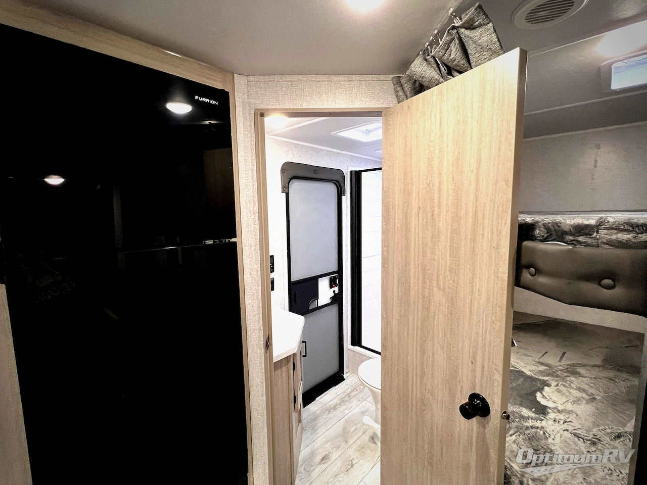 2026 East To West Della Terra 275BH Photo 13