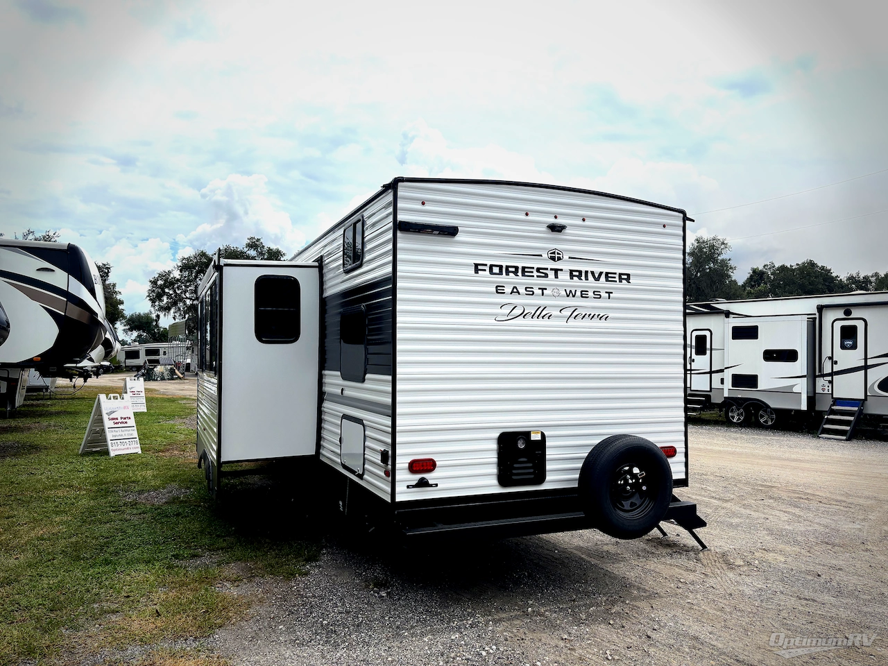 2026 East To West Della Terra 275BH Photo 3