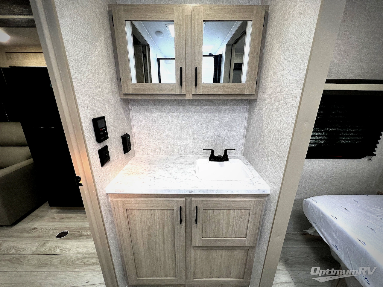 2026 East To West Della Terra 251RD Photo 23