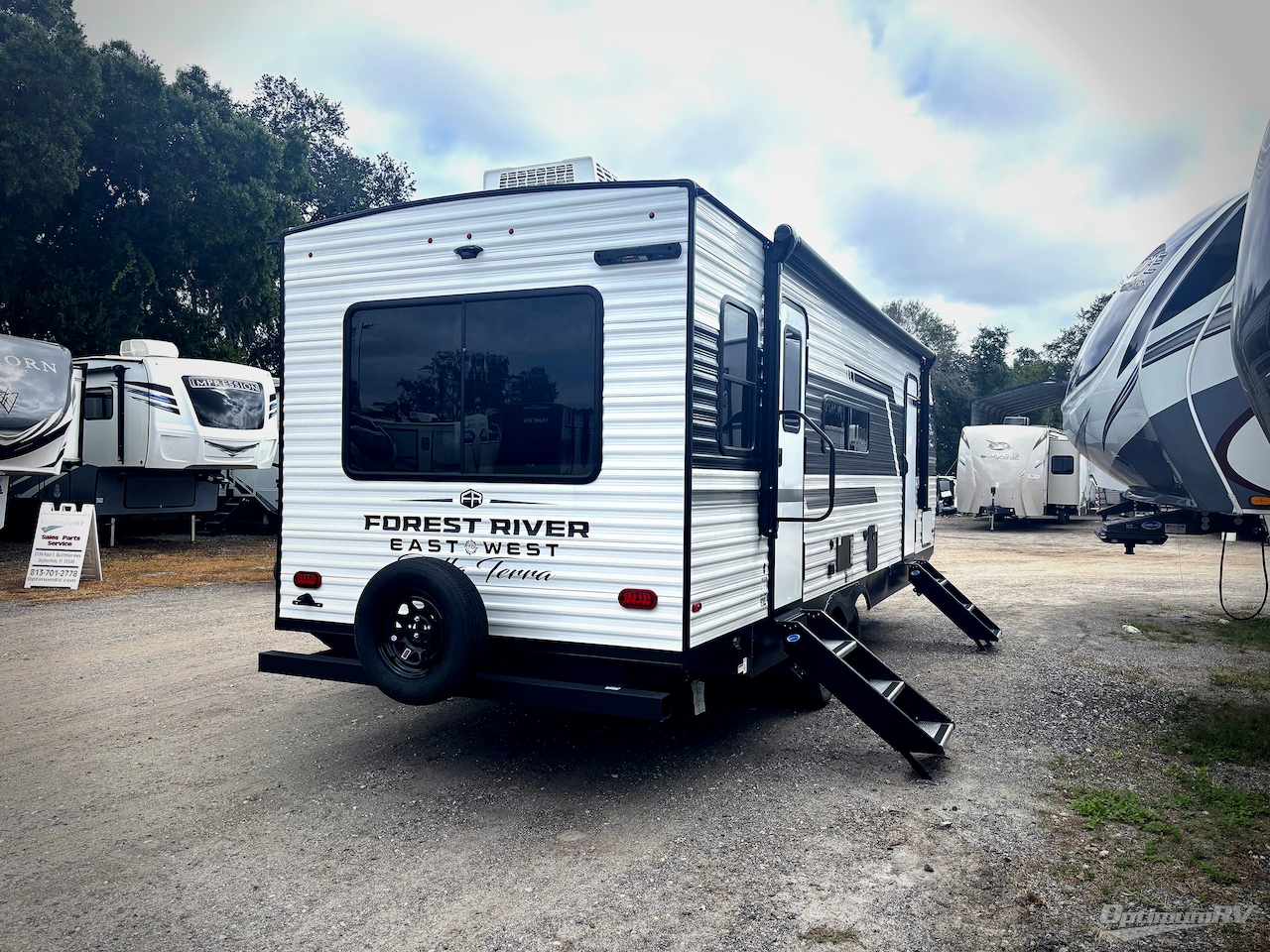 2026 East To West Della Terra 251RD Photo 2