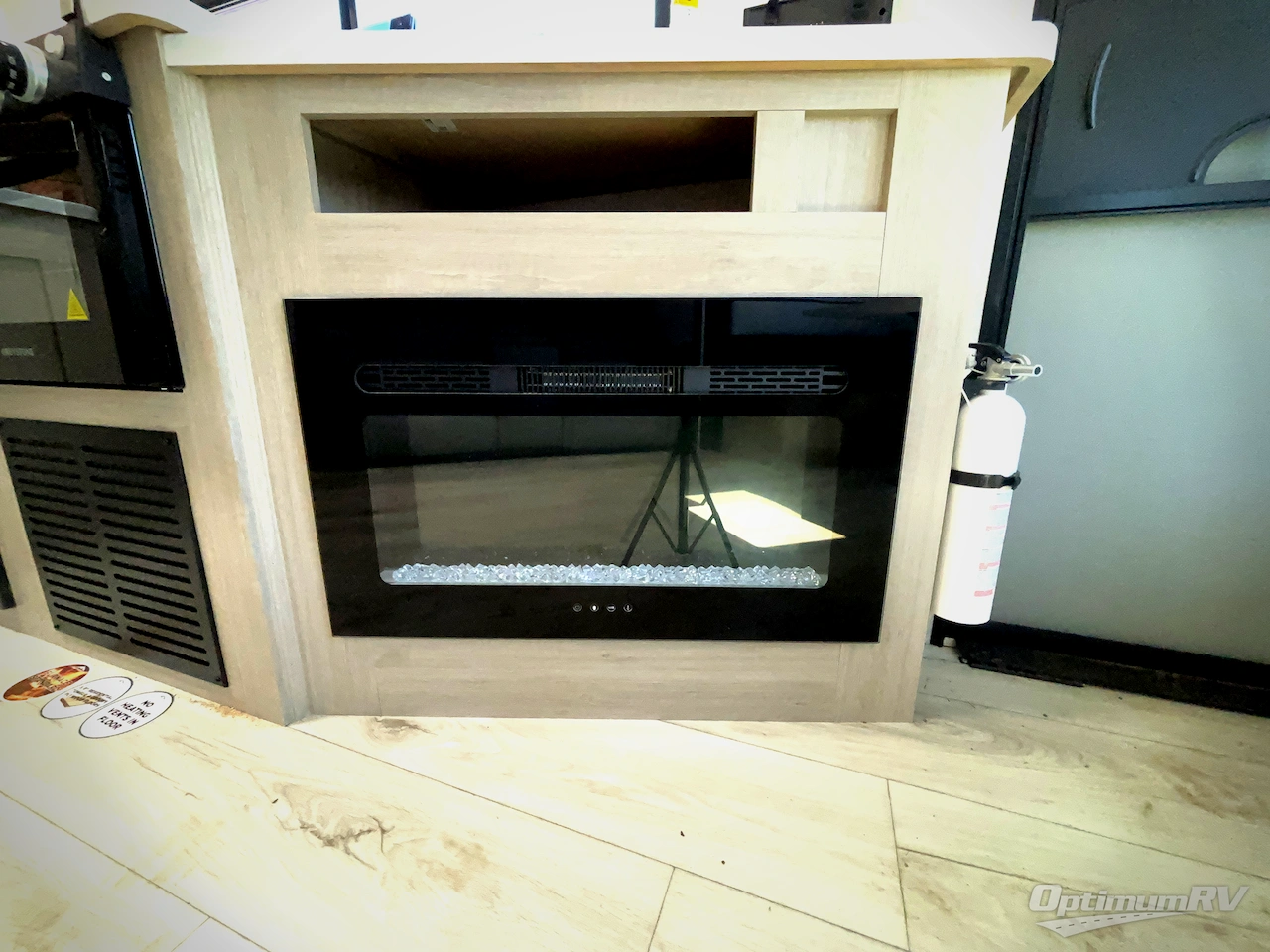 2026 East To West Della Terra 251RD Photo 15