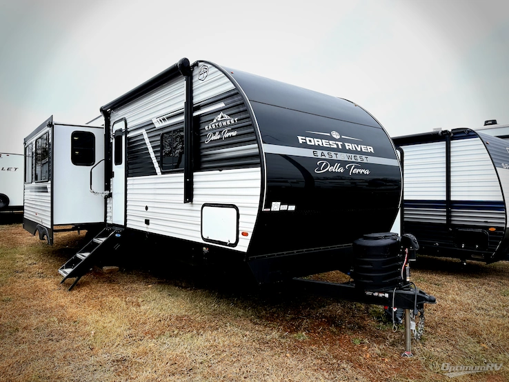 2026 East To West Della Terra 272RL RV Photo 1