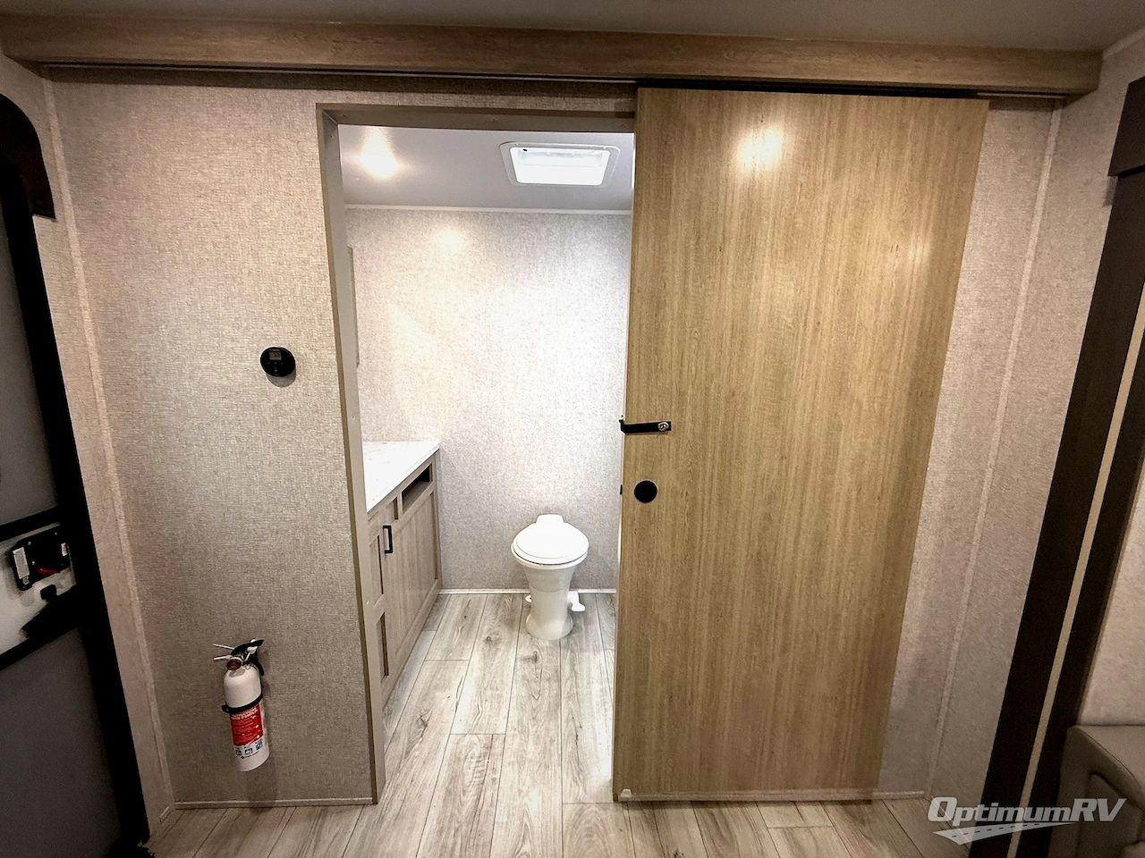 2026 East To West Della Terra 261RB Photo 5