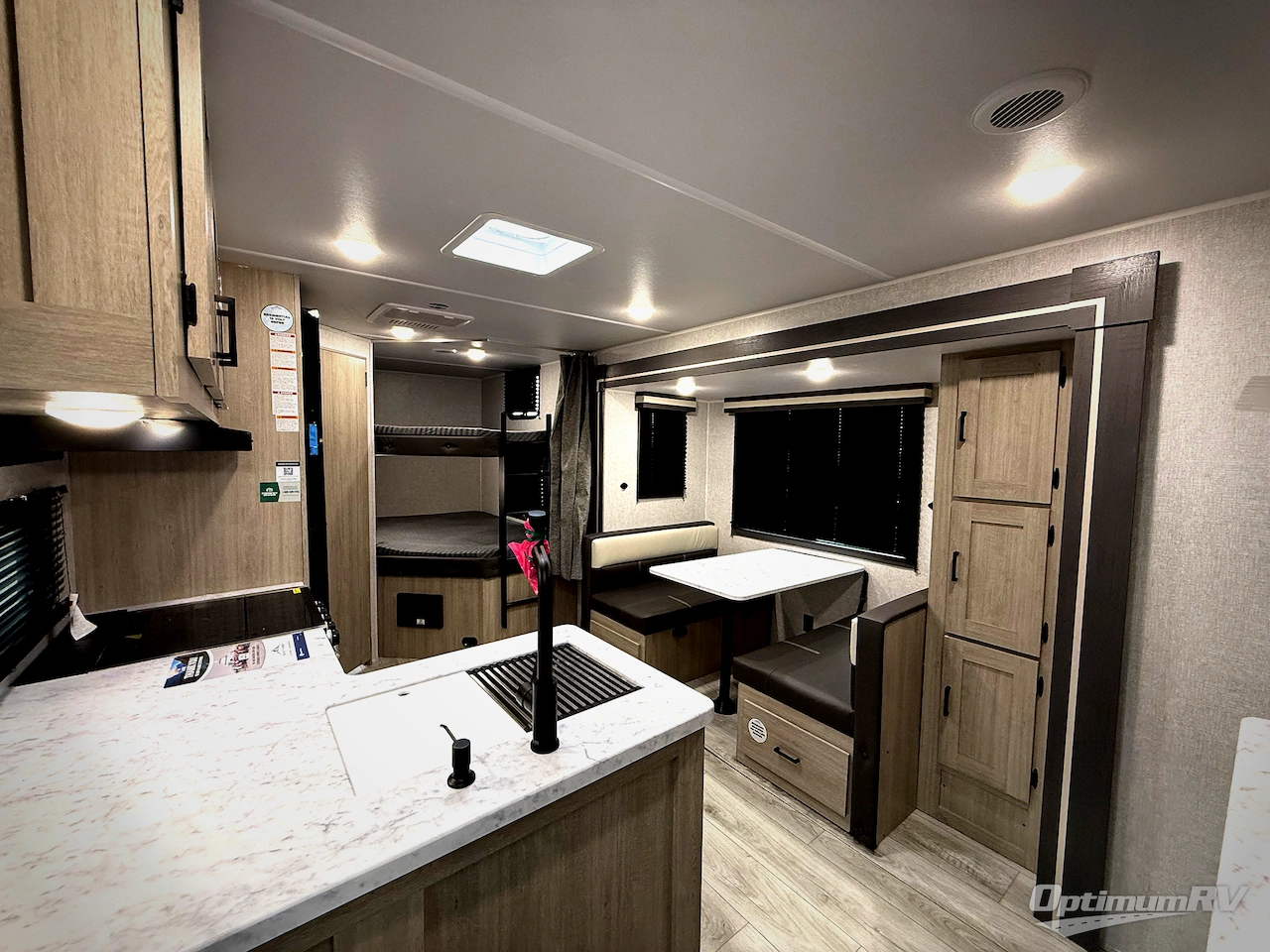 2026 East To West Della Terra 241BH Photo 4