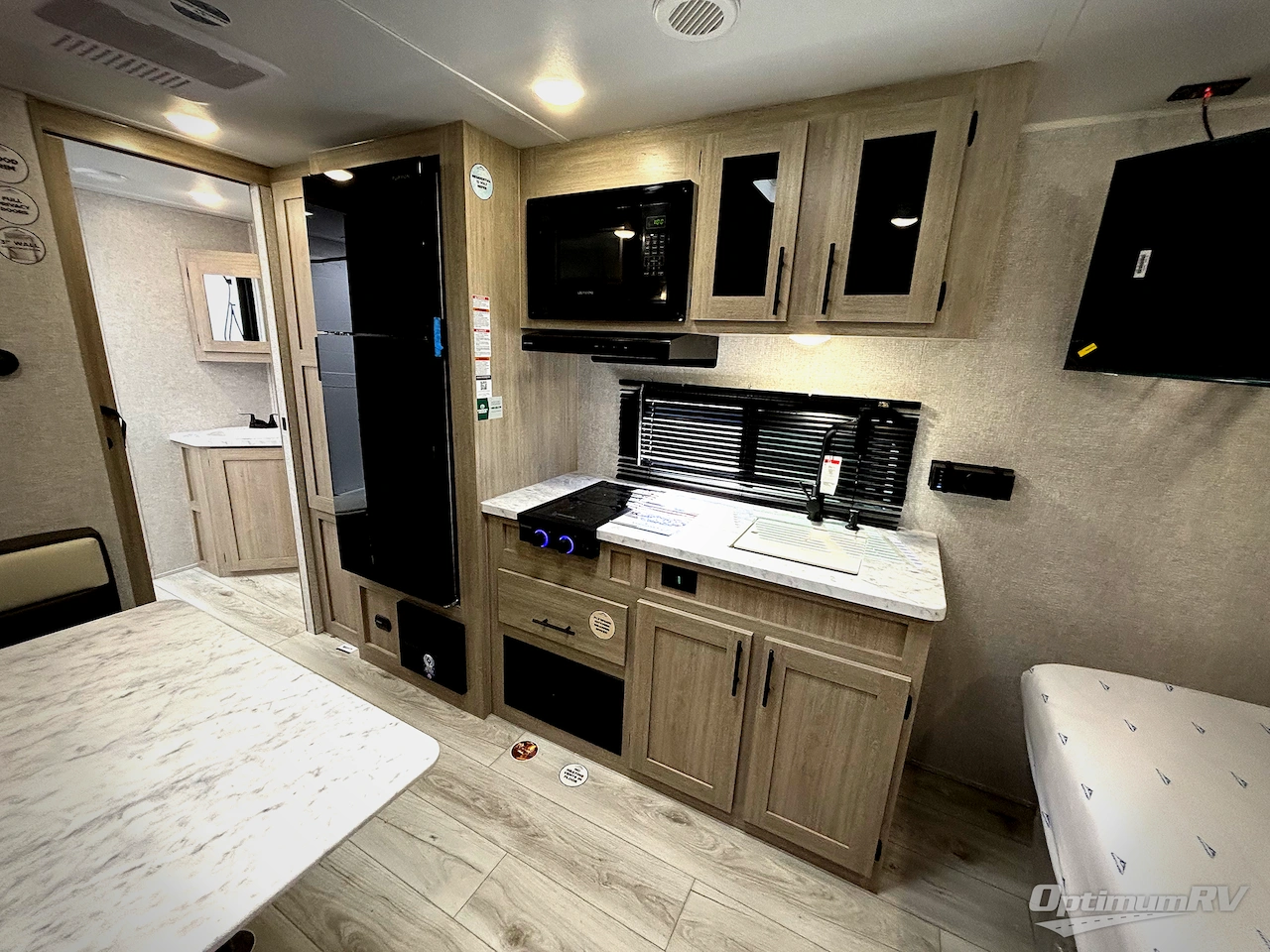 2026 East To West Della Terra 250QB Photo 5