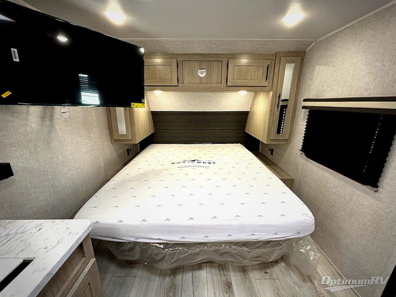 2026 East To West Della Terra 250QB Photo 6