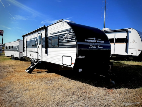 New 2026 East To West Della Terra 275BH Featured Photo