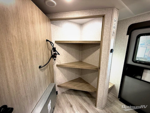 2026 East To West Della Terra 275BH RV Photo 2