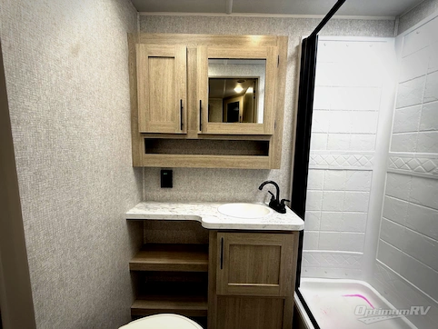 2026 East To West Della Terra 221ML RV Photo 4