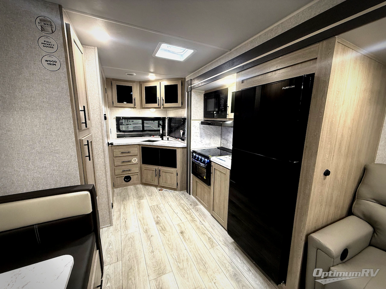 2026 East To West Della Terra 221ML Photo 10