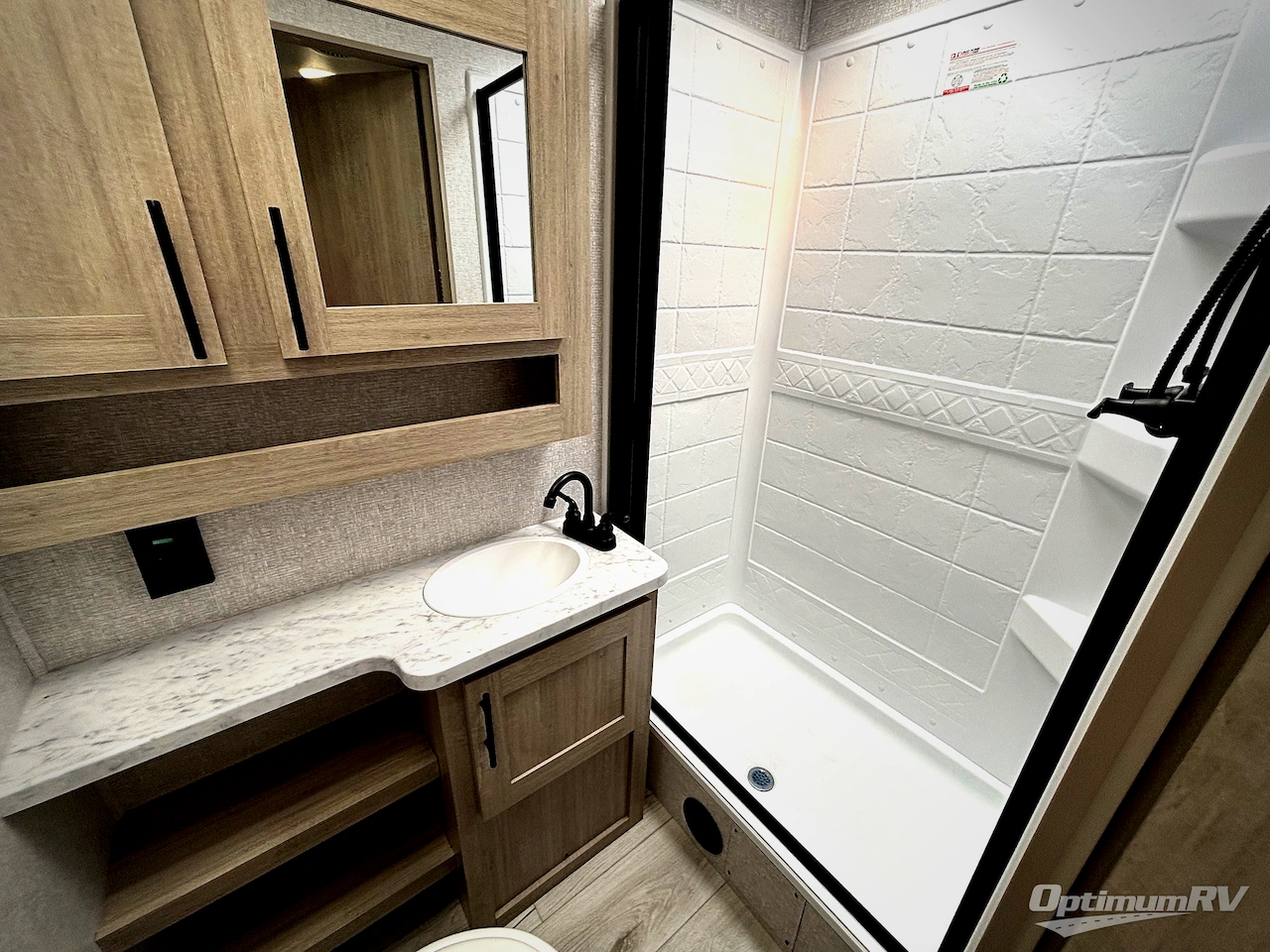 2026 East To West Della Terra 221ML Photo 12