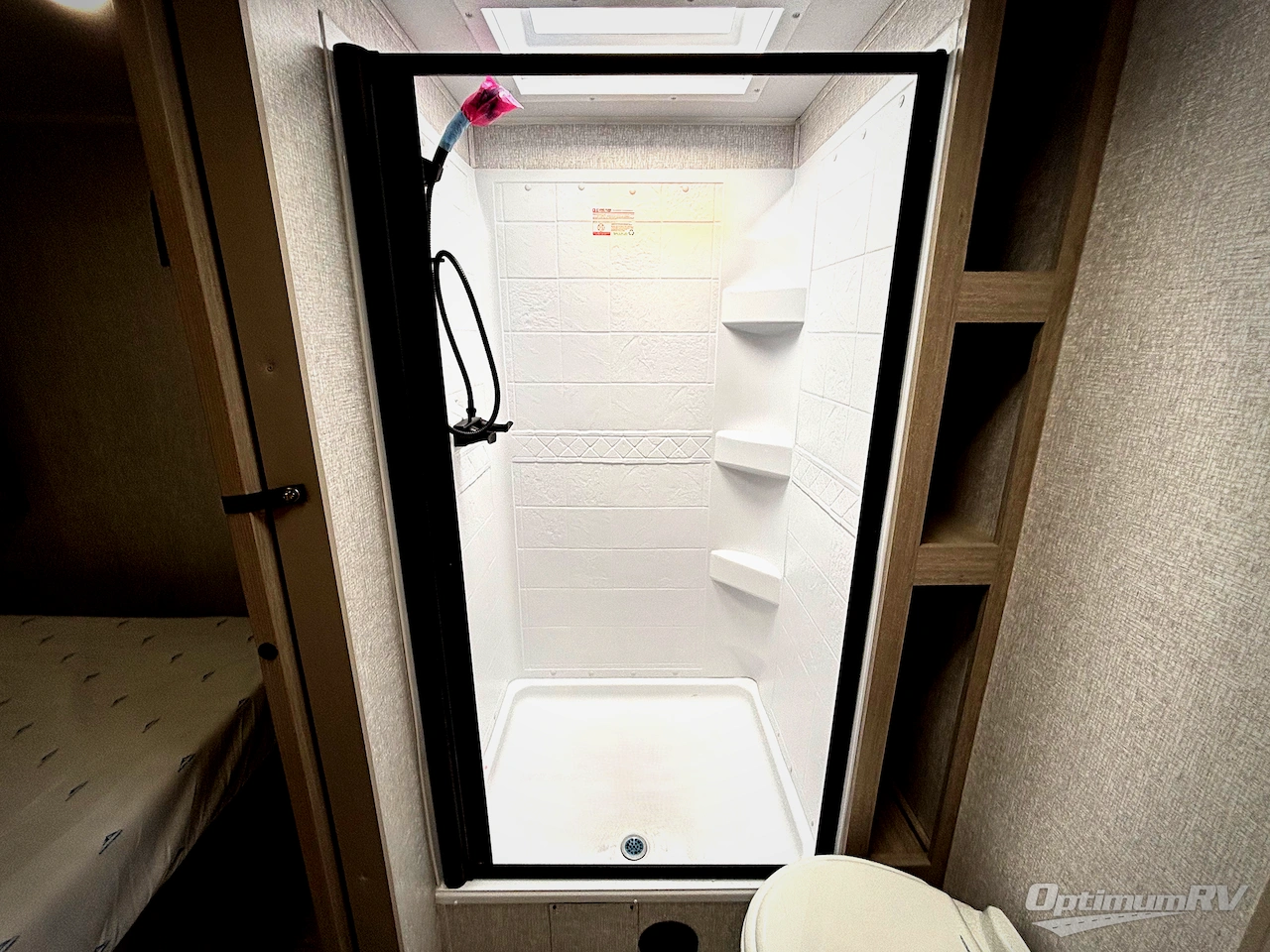 2026 East To West Della Terra 312BH Photo 9