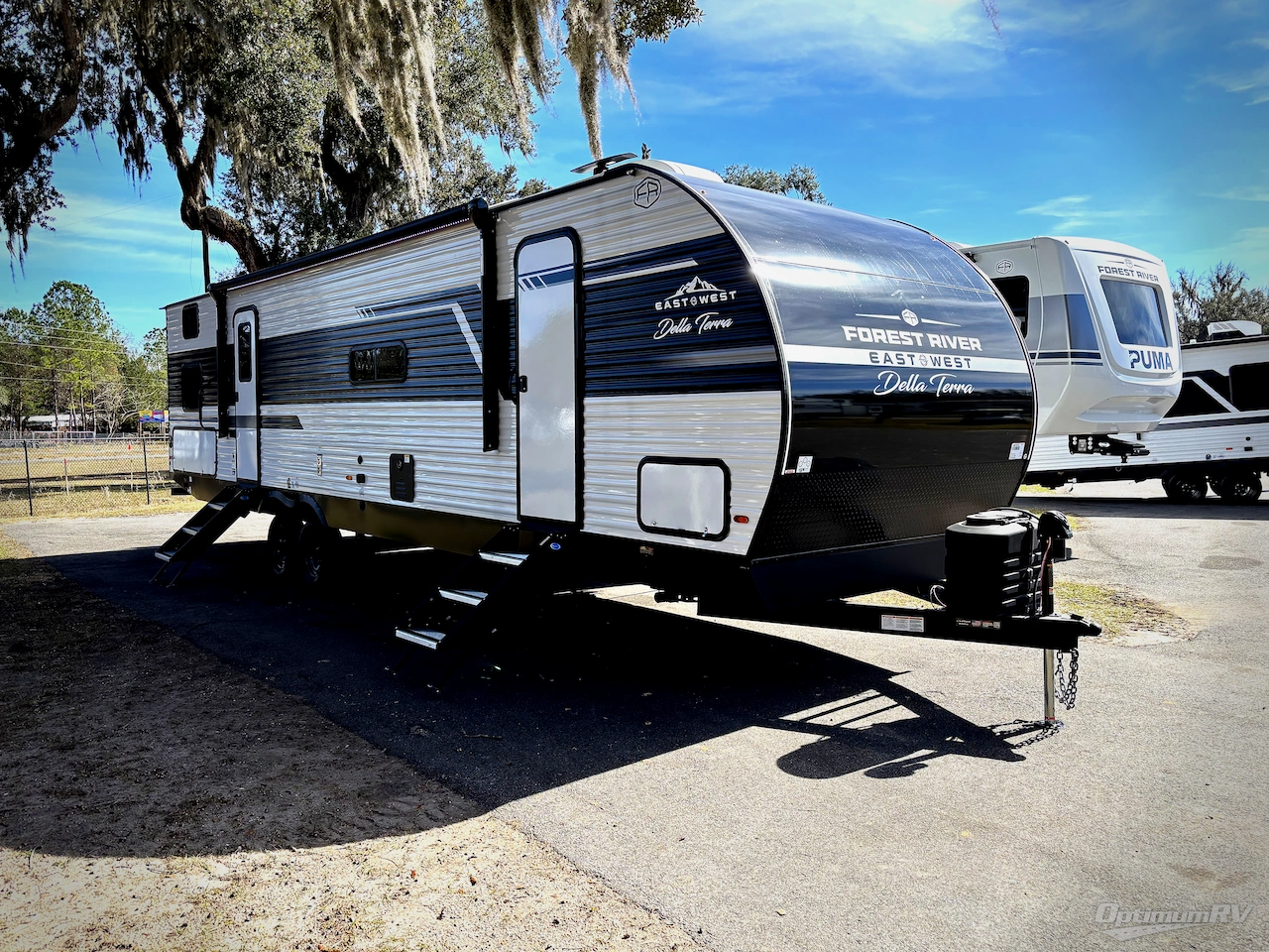 2026 East To West Della Terra 312BH Photo 1