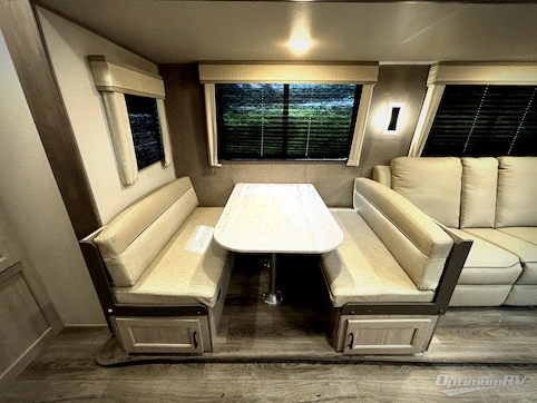 2025 Coachmen Catalina Legacy Edition 243RBS RV Photo 4