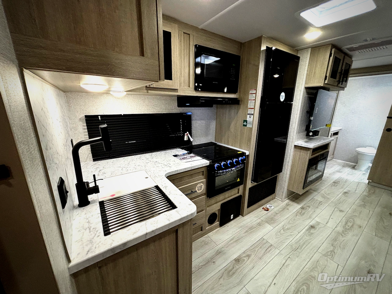 2026 East To West Della Terra 261RB Photo 8