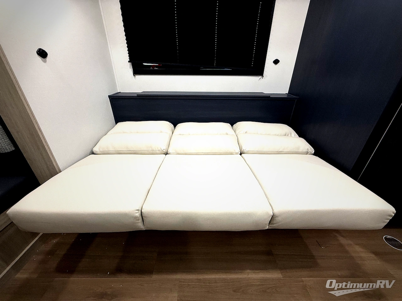 2026 East To West Acclaim 2500RD Photo 8