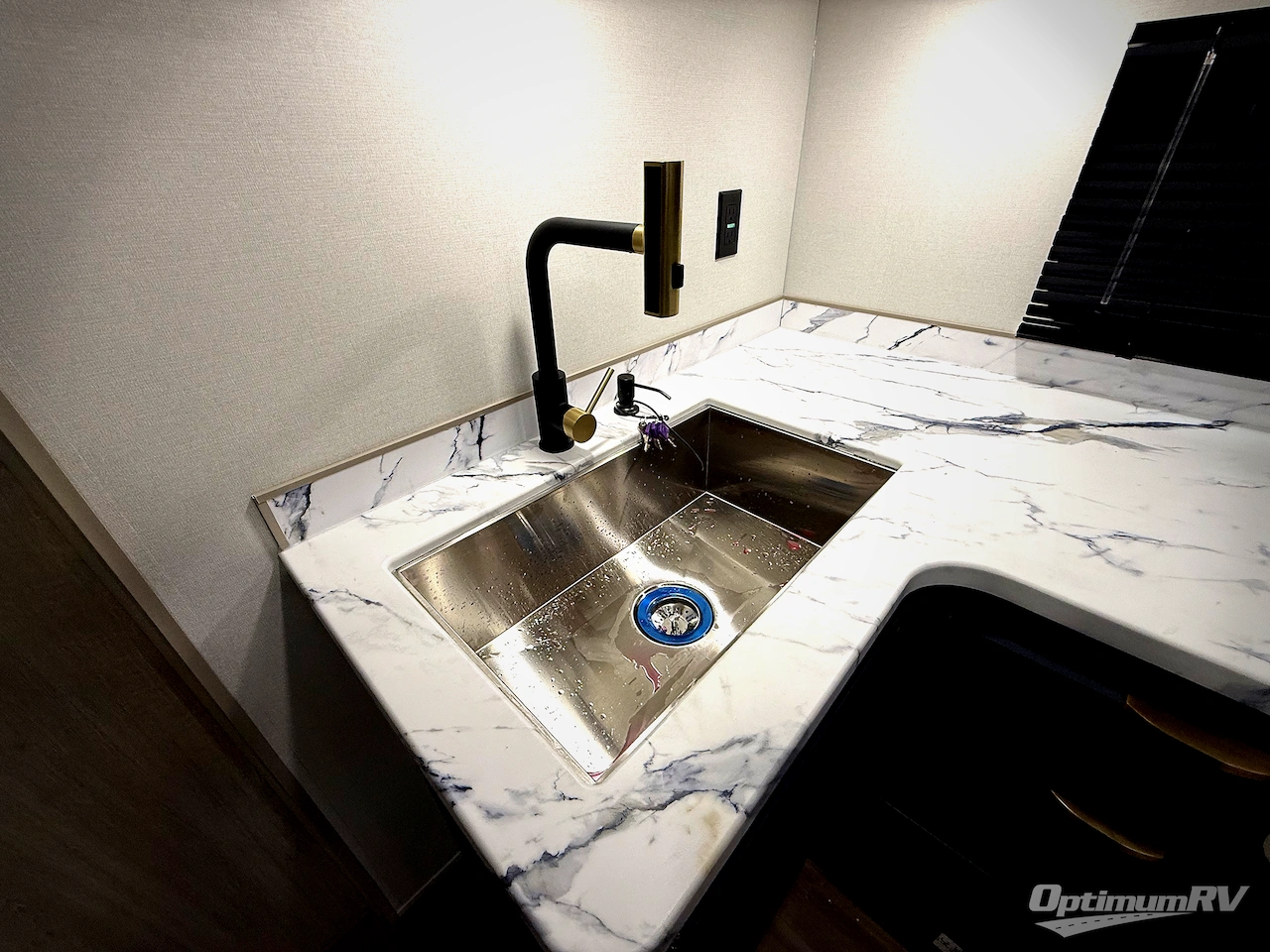 2026 East To West Acclaim 2500RD Photo 12