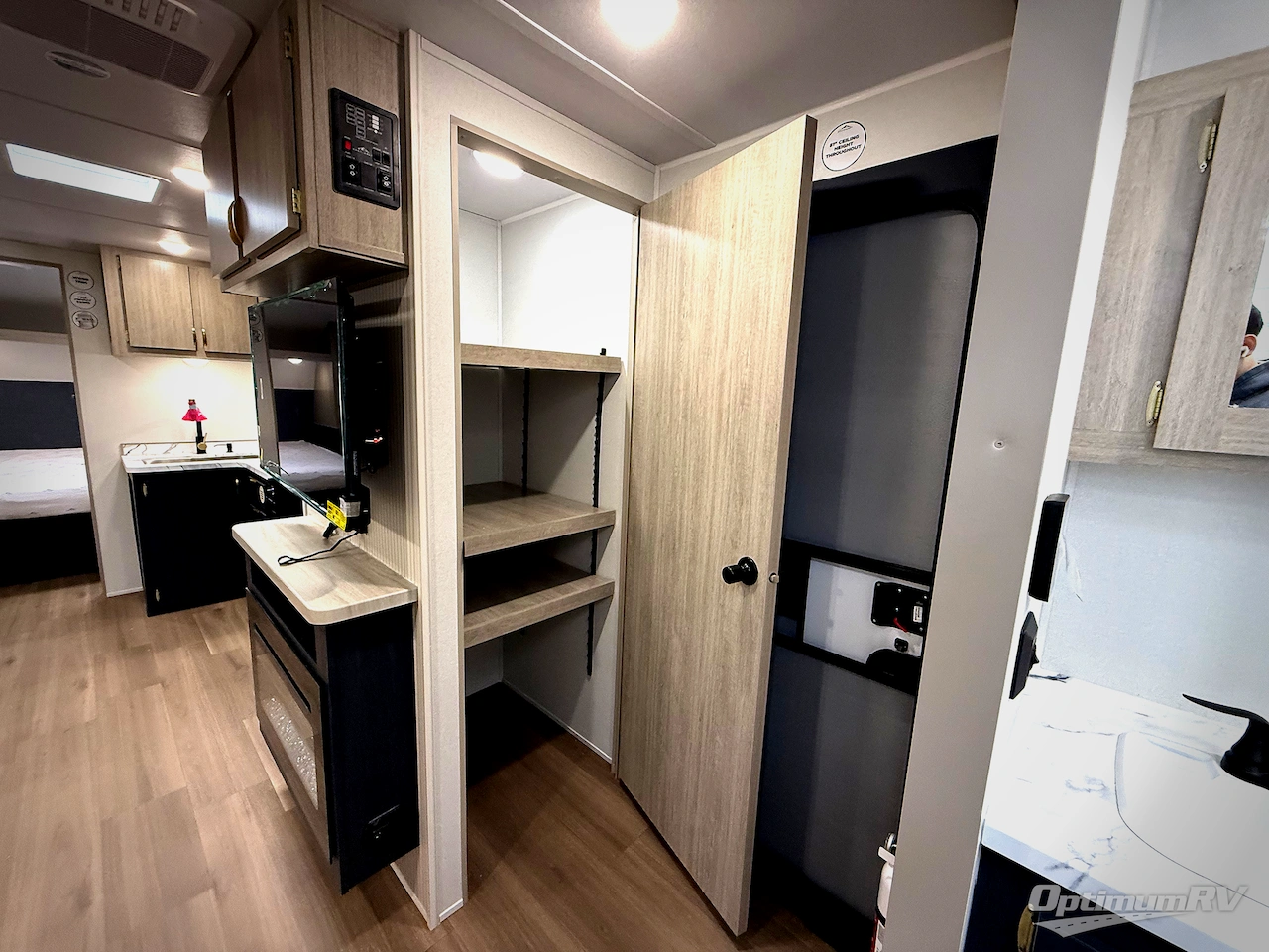 2026 East To West Acclaim 2600RB Photo 7