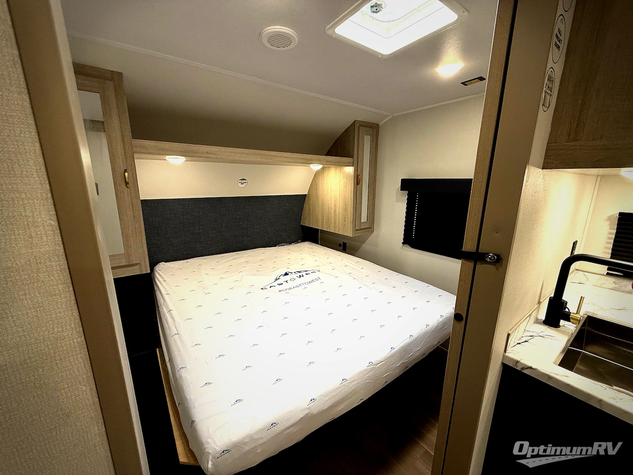 2026 East To West Acclaim 2600RB Photo 21