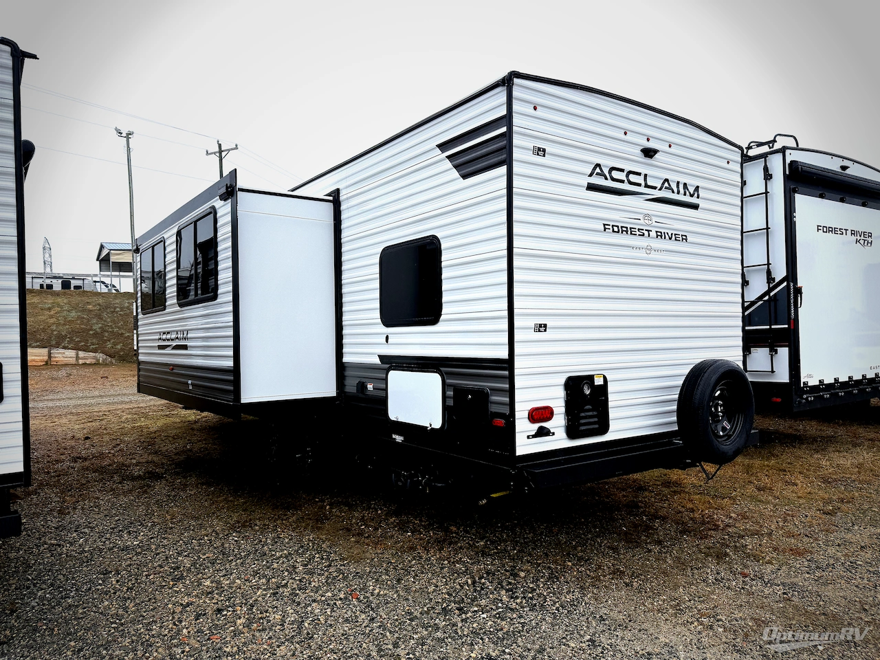 2026 East To West Acclaim 2700BH Photo 3