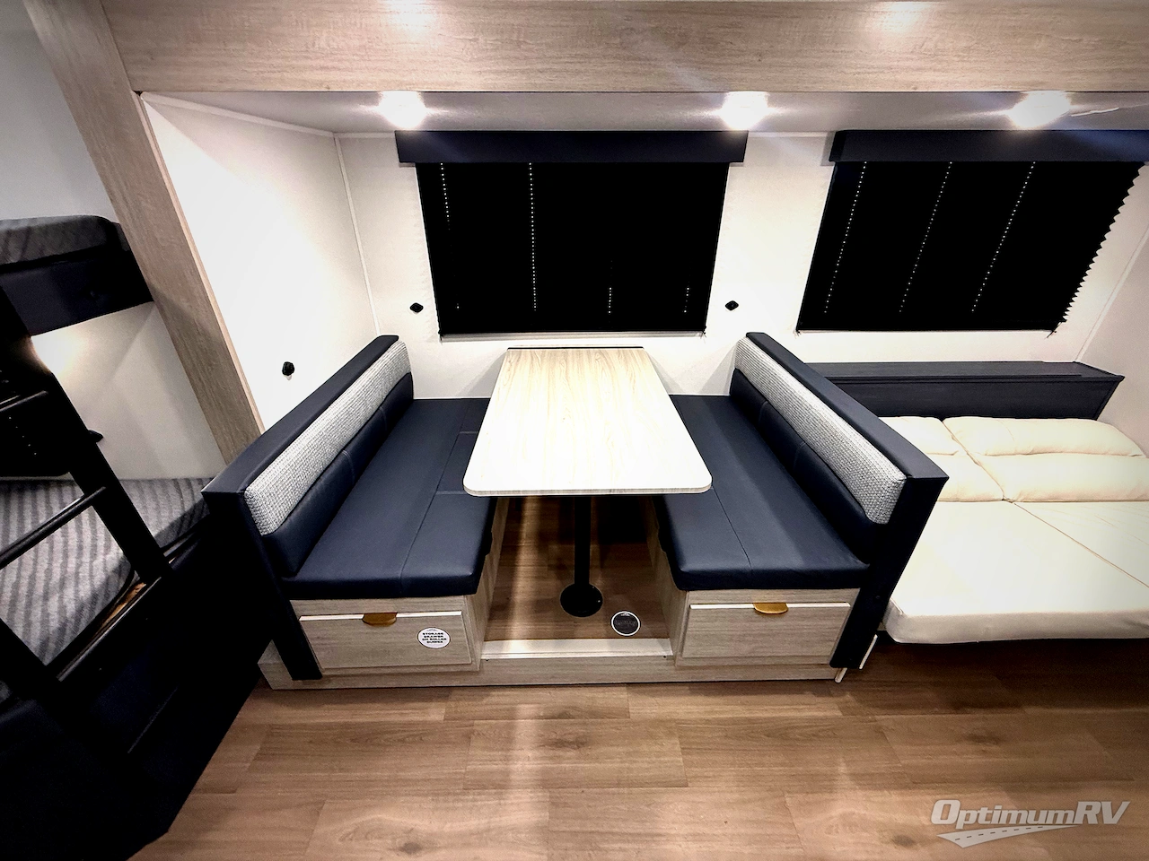 2026 East To West Acclaim 2700BH Photo 9