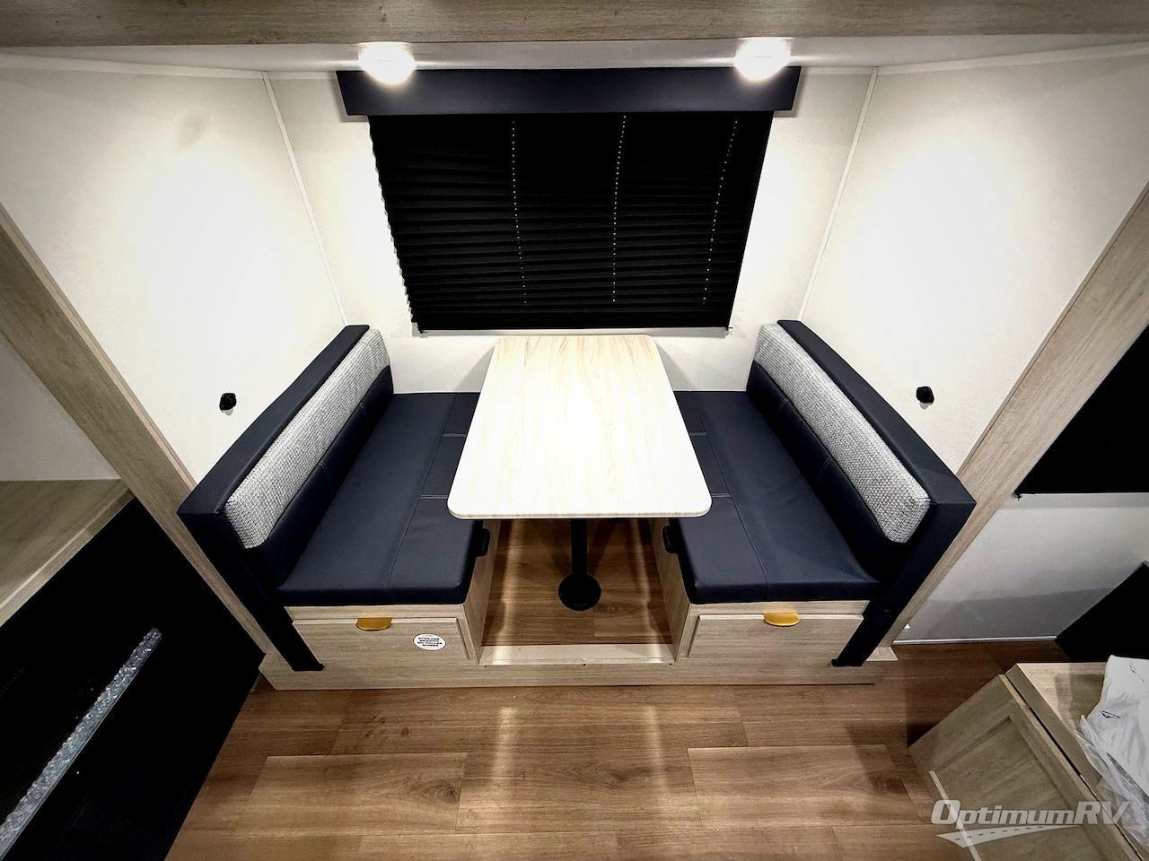 2026 East To West Acclaim 2350BH Photo 9