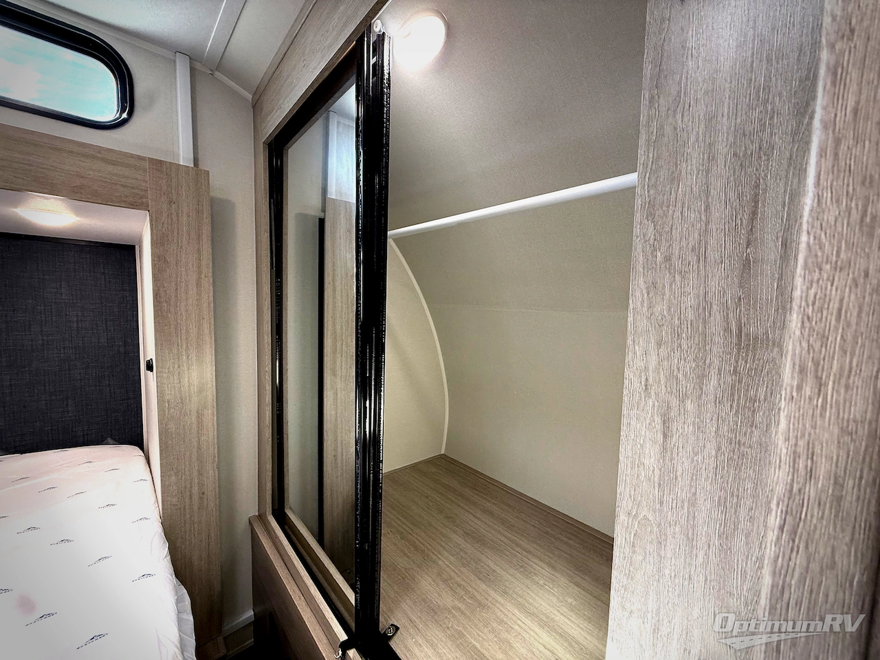 2026 East To West Acclaim 2550DS Photo 23